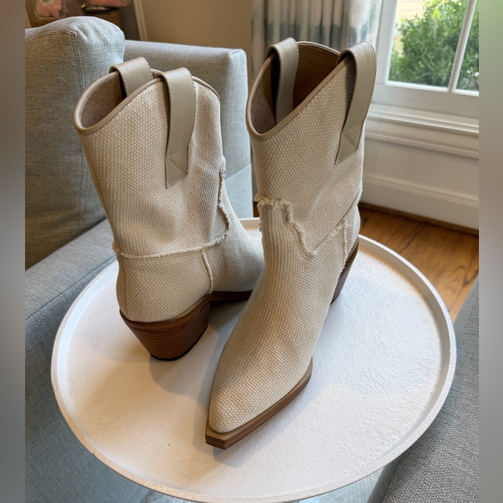 Elegant Canvas Cream Western Boots, never worn